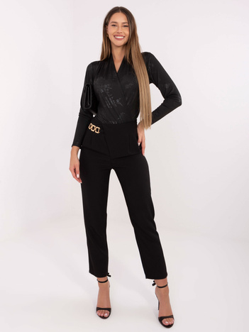 Czarne eleganckie body w kwiaty