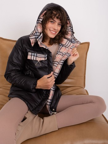 Czarna pikowana kurtka zimowa damska z kapturem