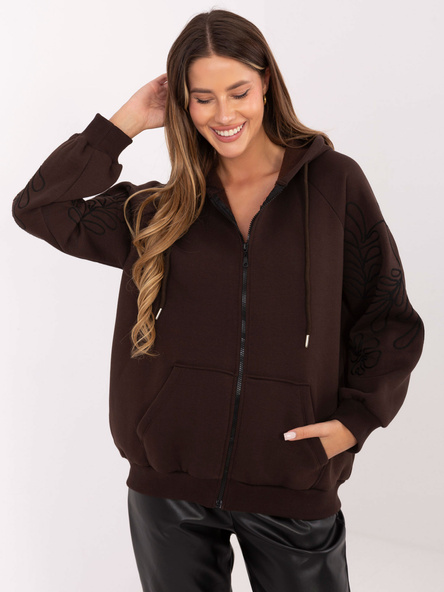 Czekoladowa bluza oversize z haftem na rękawach