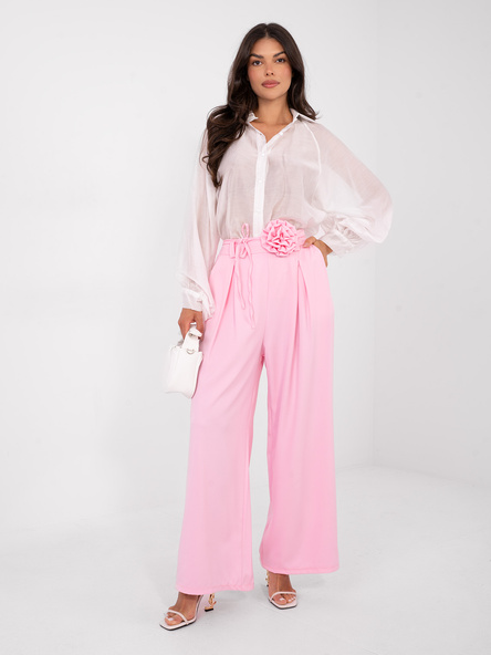 Jasnoróżowe eleganckie spodnie wide leg RUE PARIS