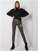 ciemny khaki