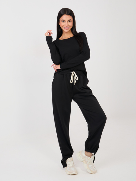 Czarne dresowe spodnie z kieszeniami