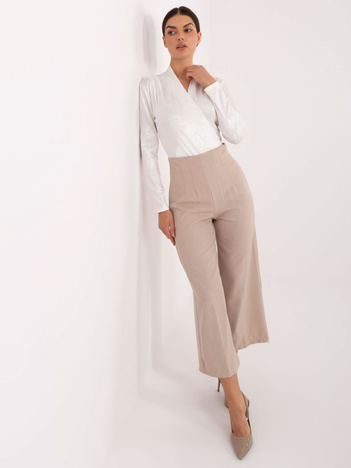 Ecru eleganckie body w kwiaty