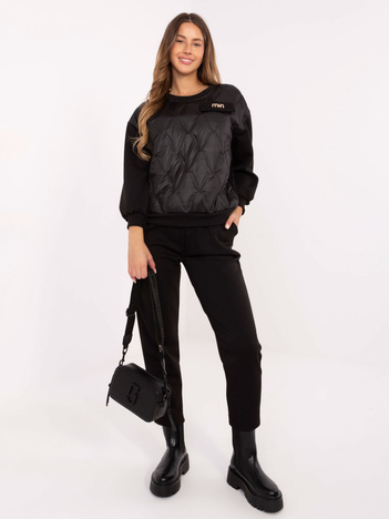 Czarny casualowy komplet z odpinaną broszką