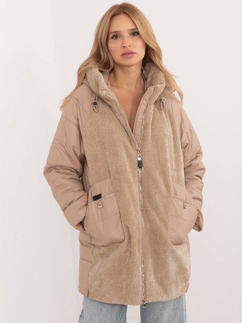 Camelowa przejściowa kurtka z kapturem