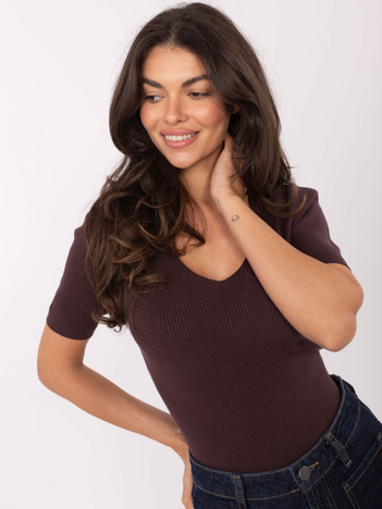 Ciemnobrązowy prążkowany sweter z krótkim rękawem