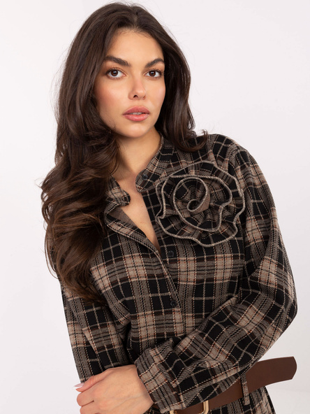 Beżowa damska koszula w kratę casualowa z okrągłym dekoltem