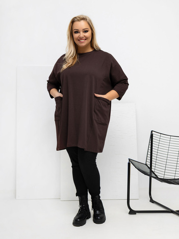 Czekoladowa długa bluzka plus size z rękawem 3/4