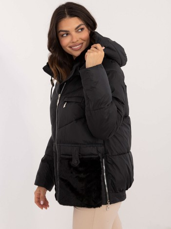 Czarna kurtka zimowa damska z suwakami po bokach