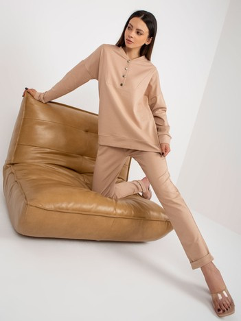 Camelowy dwuczęściowy komplet casualowy z bawełny
