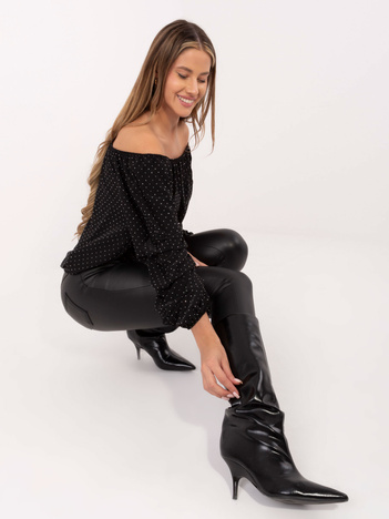 Czarna elegancka bluzka hiszpanka z dżetami