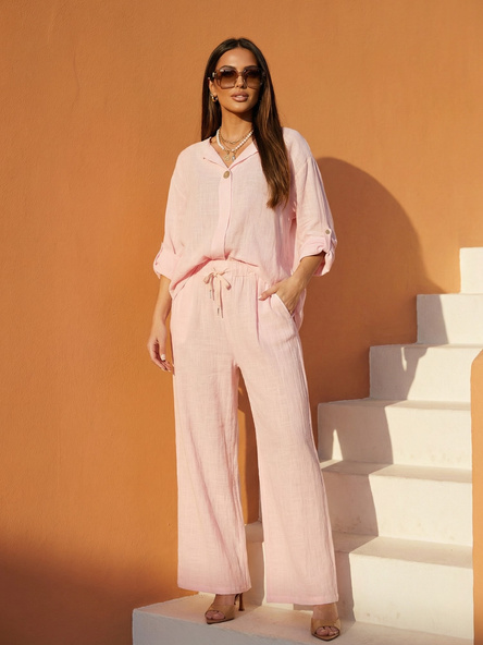 Jasnoróżowe letnie spodnie od kompletu