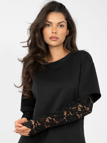 Czarna damska bluzka oversize z koronką