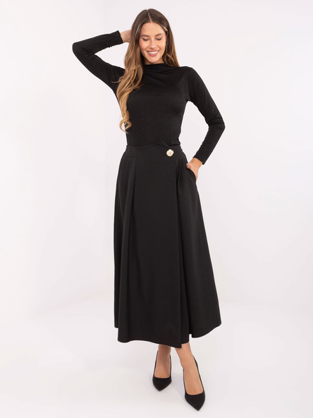 Czarna rozkloszowana spódnica z kieszeniami RUE PARIS