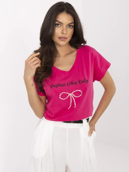 Fuksjowy damski t-shirt z aplikacją