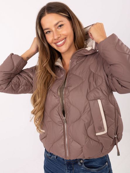 Brązowa krótka kurtka z pikowaniem