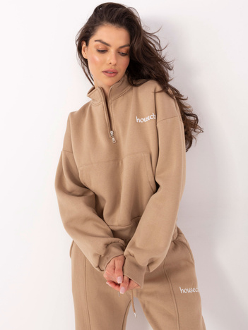 Ciemnobeżowy dresowy komplet z ociepleniem