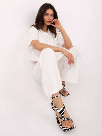 Ecru dwuczęściowy komplet z krótką bluzką