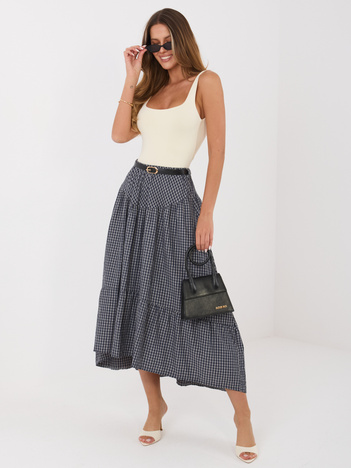Granatowa rozkloszowana spódnica na lato