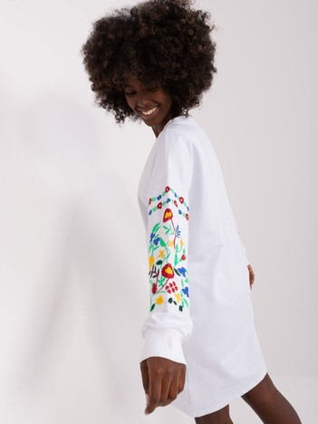 Biała damska sukienka dresowa z kieszeniami RUE PARIS