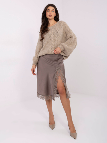 Beżowy sweter oversize z bufiastym rękawem