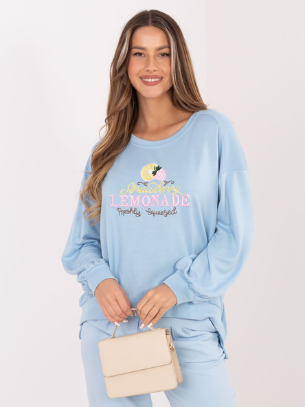Jasnoniebieska damska bluza z owocowym haftem RUE PARIS