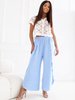 jasny niebieski