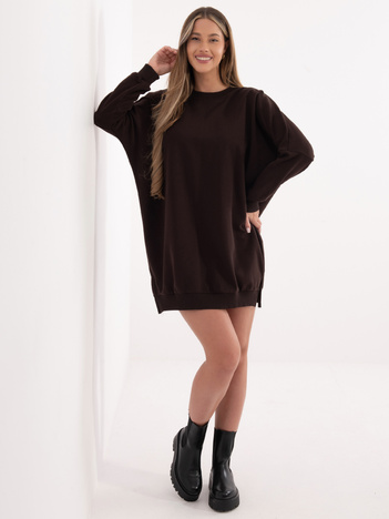 Czekoladowa sukienka basic o kroju oversize
