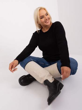 Czarny asymetryczny sweter plus size we wzory