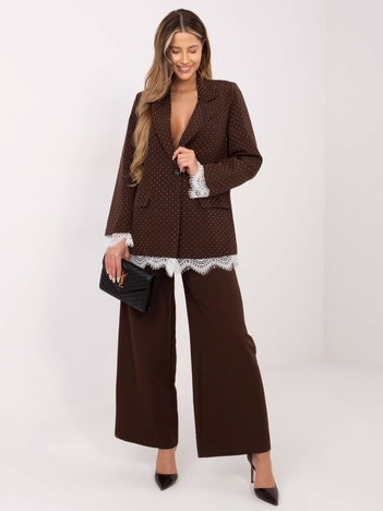 Brązowa wizytowa marynarka z aplikacjami