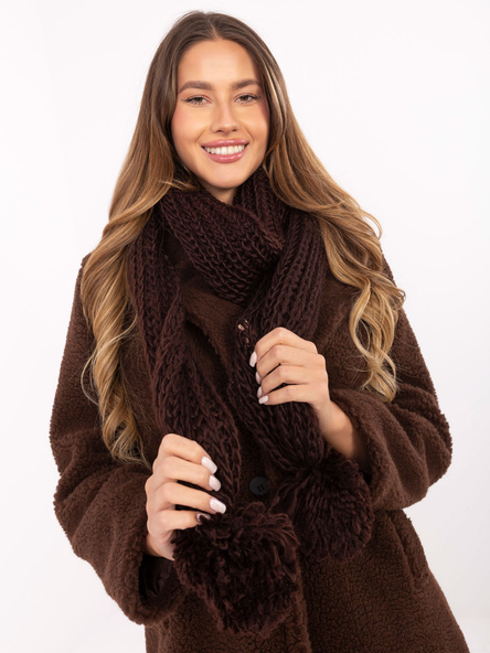 Ciemnobrązowy zimowy szal o grubym splocie