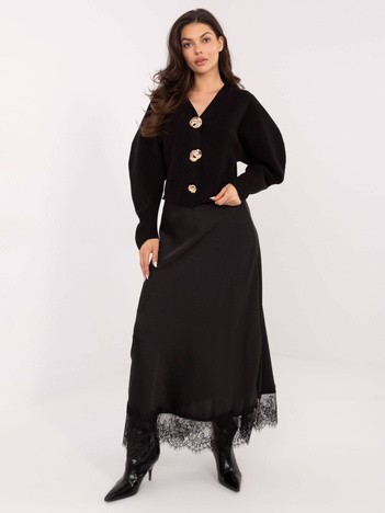 Czarny elegancki sweter z ozdobnymi guzikami