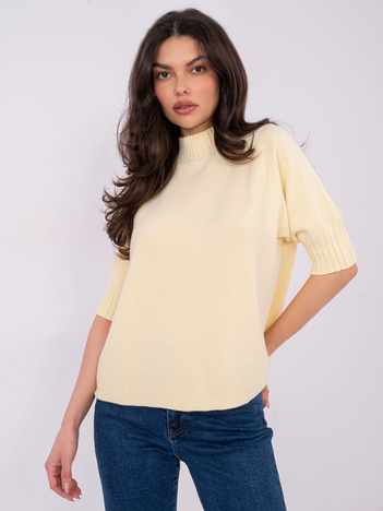 Jasnożółty damski sweter z golfem