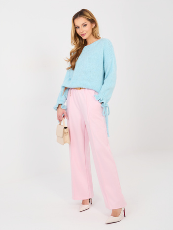 Pastelowy niebieski sweter z wiązaniami przy rękawach
