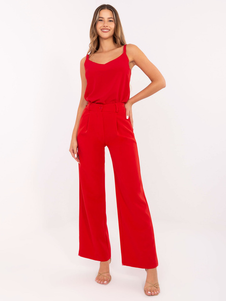 Czerwone garniturowe spodnie z kieszeniami