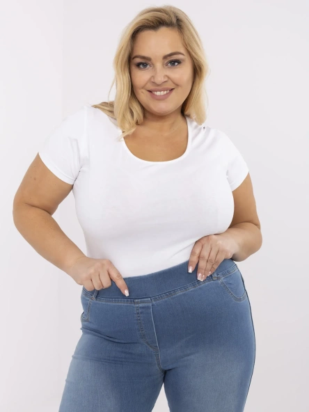 Biały dopasowany t-shirt plus size RUE PARIS