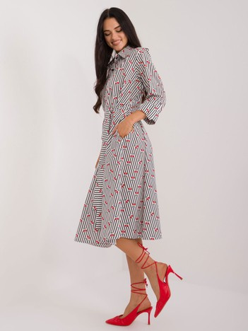 Biała midi sukienka koszulowa w wisienki