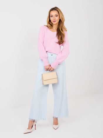 Pastelowy różowy damski sweter z domieszką alpaki