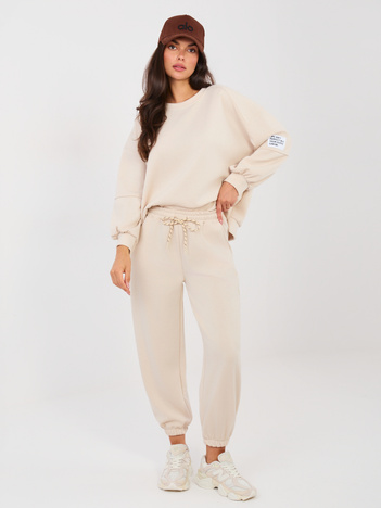 Jasnobeżowy casualowy komplet ze spodniami