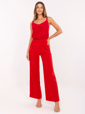 Czerwone garniturowe spodnie z kieszeniami