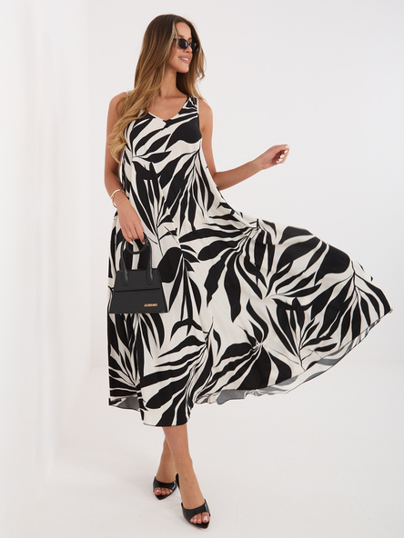 Czarna rozkloszowana sukienka z kieszeniami