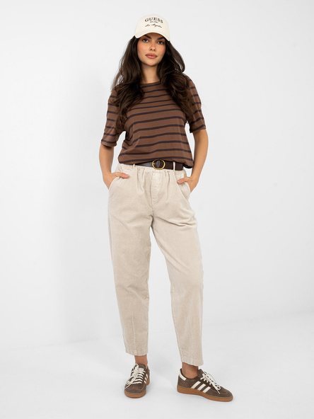 Beżowe sztruksowe spodnie marchewki z paskiem