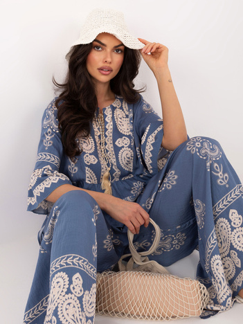 Niebieski letni komplet z szerokimi spodniami